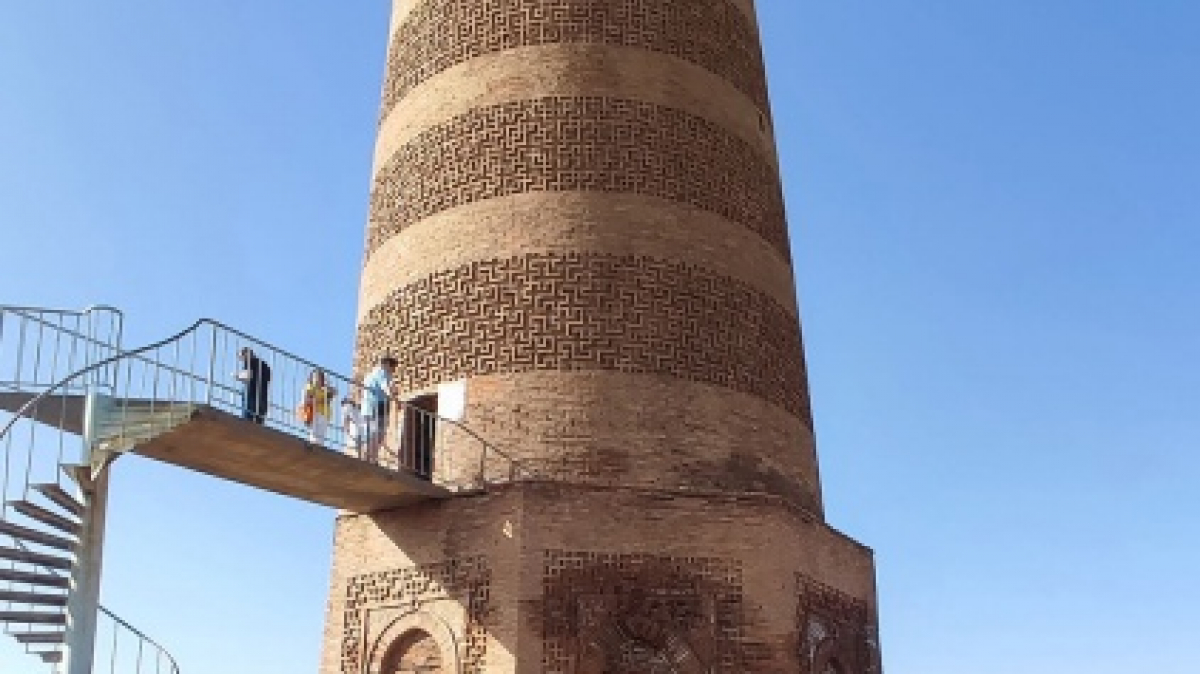 Башня Бурана. Фото Анатолия Жидкова 