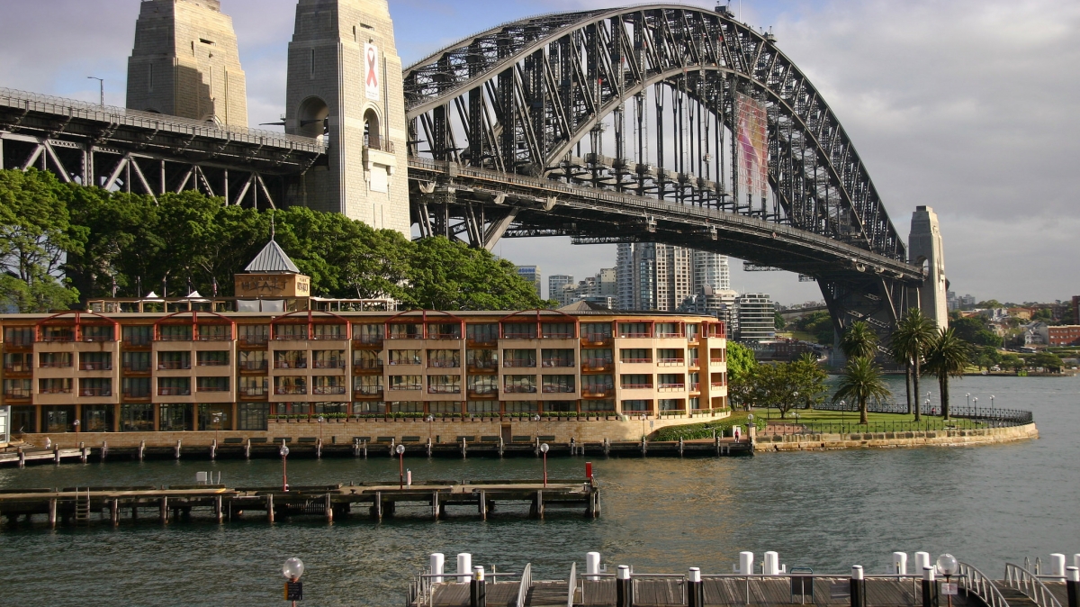 Фото: charlieishere@btinternet.com, visualhunt.com