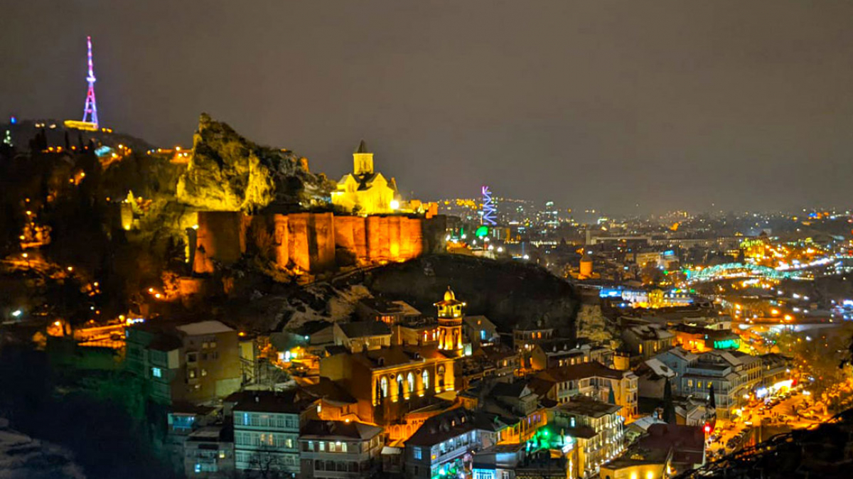 Вид на ночной город. Фото Марии Пряничниковой