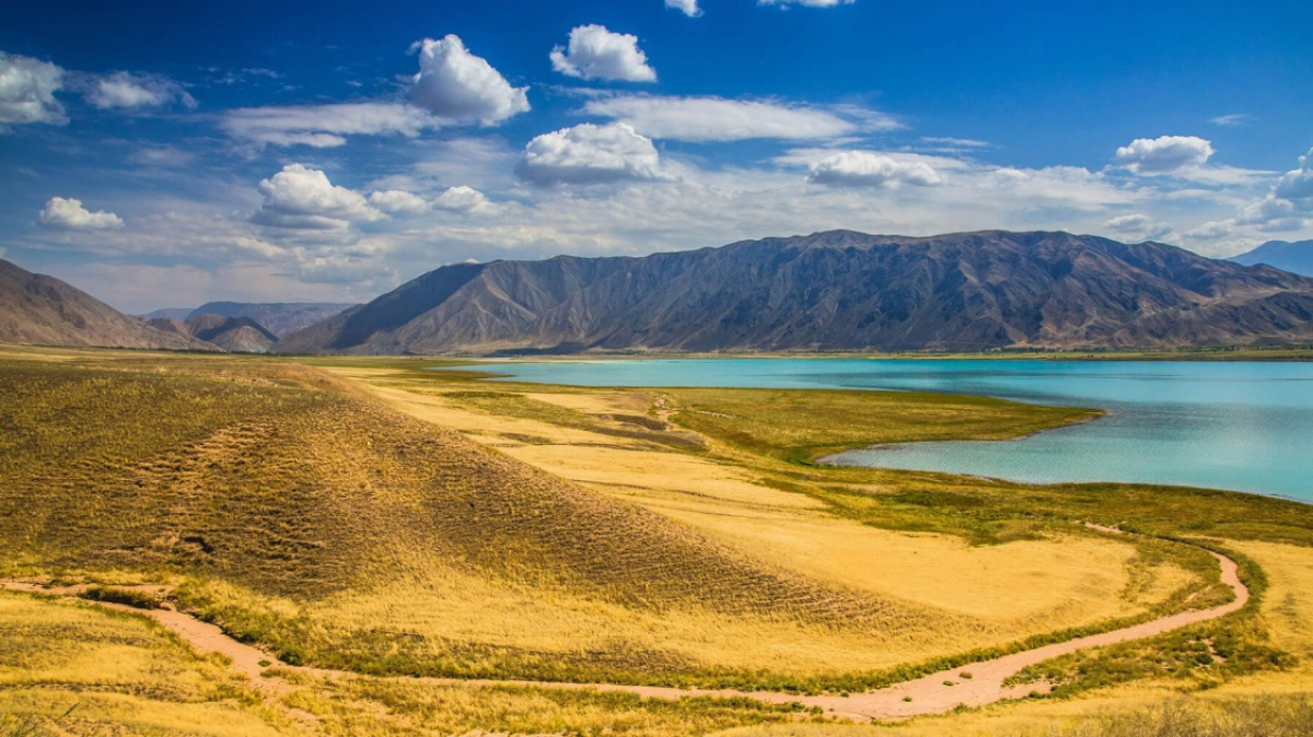 Орто-Токойское водохранилище. Фото Михаила Самарина