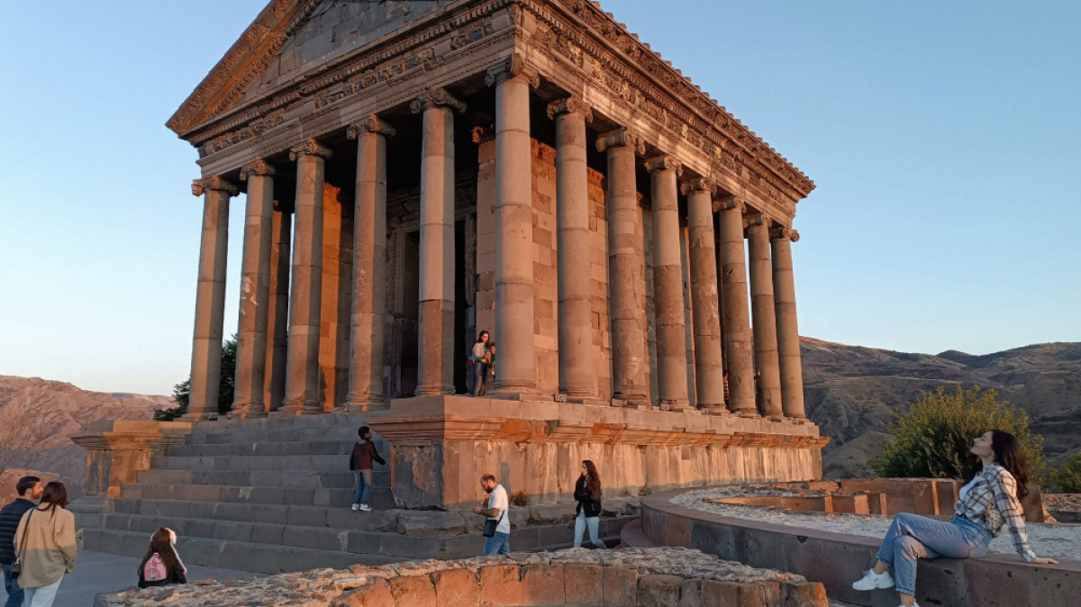 Языческий храм в Гарни. Фото нашего гида Ирины Пряничниковой
