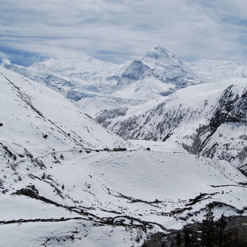 Виды на восьмитысячники незабываемы.